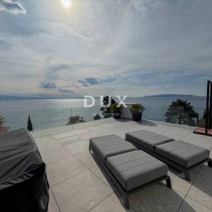 OPATIJA, CENTAR - penthouse drugi red do mora u jednoj od najboljih zgrada u Opatiji
