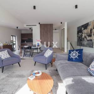 OPATIJA, CENTAR - penthouse drugi red do mora u jednoj od najboljih zgrada u Opatiji