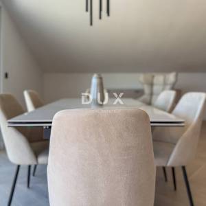 OPATIJA, CENTAR - penthouse u centru Opatije s više terasa, panoramski pogled, garaža, 200 metara od Lungomare
