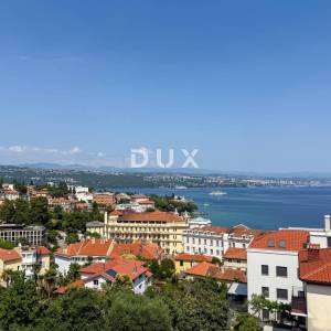 OPATIJA, CENTAR - penthouse u centru Opatije s više terasa, panoramski pogled, garaža, 200 metara od Lungomare