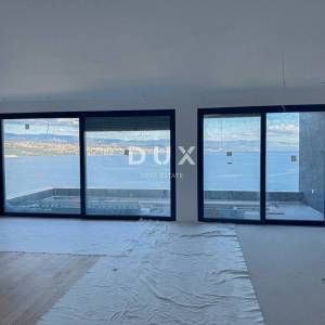 OPATIJA, CENTAR - penthouse s pogledom u novogradnji iznad centra Opatije 