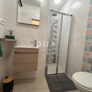Opatija, Centar - RIJETKOST U PONUDI! Ekskluzivan stan 2S+DB s terasom i parkirnim mjestom, u strogom centru Opatije blizu mora...