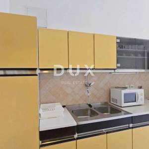 OPATIJA, CENTAR - Stan u austrougarskoj vili, 150 m od mora, 63m2
