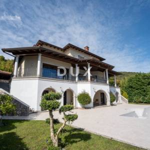 OPATIJA, IČIĆI - Unikatna luksuzna vila s bazenom i panoramskim pogledom