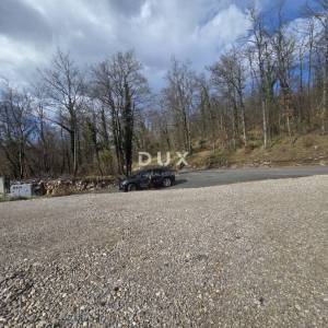 OPATIJA, JURDANI- potpuno ravno zemljište 2600m2 za najam