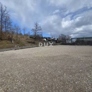 OPATIJA, JURDANI- potpuno ravno zemljište 2600m2 za najam