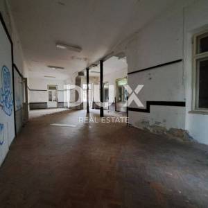 OPATIJA, LOVRAN- austrougarska villa- hotel 700m2 za adaptaciju 2.RED DO MORA + okoliš 1000m2