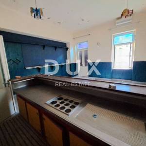 OPATIJA, LOVRAN- austrougarska villa- hotel 700m2 za adaptaciju 2.RED DO MORA + okoliš 1000m2