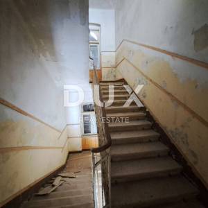 OPATIJA, LOVRAN- austrougarska villa- hotel 700m2 za adaptaciju 2.RED DO MORA + okoliš 1000m2
