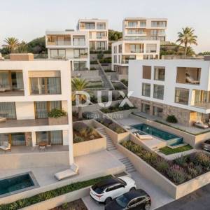OPATIJA, LOVRAN - luksuzni penthouse u novogradnji s bazenom, liftom, krovnom terasom