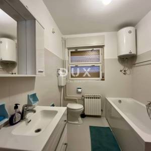 OPATIJA, LOVRAN - Samostojeća kuća 50 m od centra, 150 m od mora