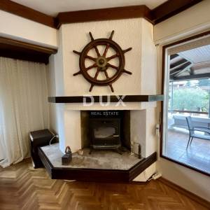 OPATIJA, LOVRAN - Samostojeća kuća 50 m od centra, 150 m od mora