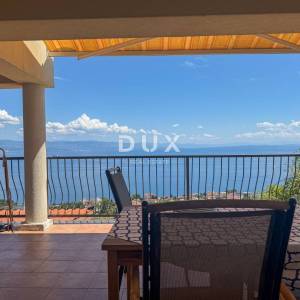 OPATIJA, LOVRAN - samostojeća kuća s garažom i panoramskim pogledom na more, PRILIKA