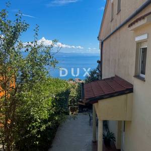 OPATIJA, LOVRAN - samostojeća kuća s garažom i panoramskim pogledom na more, PRILIKA