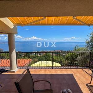 OPATIJA, LOVRAN - samostojeća kuća s garažom i panoramskim pogledom na more, PRILIKA