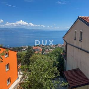 OPATIJA, LOVRAN - samostojeća kuća s garažom i panoramskim pogledom na more, PRILIKA