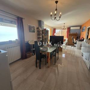 OPATIJA, LOVRAN - stan 87m2, DB+2S, 1.kat s panoramskim pogledom na more 