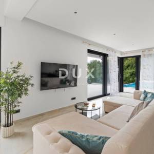 OPATIJA, MATULJI – Luksuzna villa s infinity bazenom, saunom i panoramskim pogledom na more