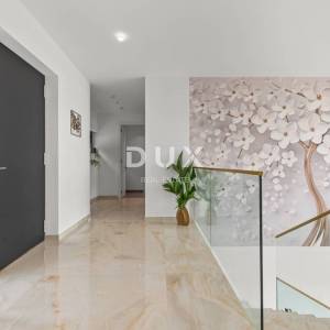 OPATIJA, MATULJI – Luksuzna villa s infinity bazenom, saunom i panoramskim pogledom na more