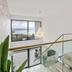 OPATIJA, MATULJI – Luksuzna villa s infinity bazenom, saunom i panoramskim pogledom na more
