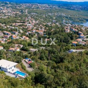 OPATIJA, MATULJI – Luksuzna villa s infinity bazenom, saunom i panoramskim pogledom na more