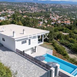 OPATIJA, MATULJI – Luksuzna villa s infinity bazenom, saunom i panoramskim pogledom na more