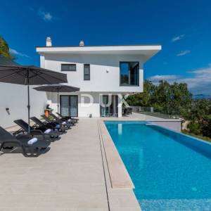 OPATIJA, MATULJI – Luksuzna villa s infinity bazenom, saunom i panoramskim pogledom na more