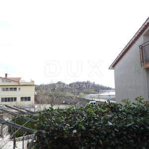 OPATIJA, MATULJI- samostojeća kuća 420m2 + pomoćna zgrada 181m2 + okućnica 1700m2