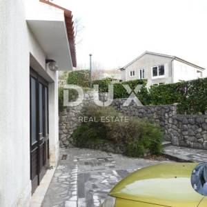 OPATIJA, MATULJI- samostojeća kuća 420m2 + pomoćna zgrada 181m2 + okućnica 1700m2