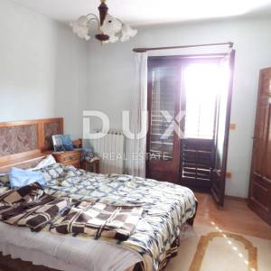 OPATIJA, MATULJI- samostojeća kuća 420m2 + pomoćna zgrada 181m2 + okućnica 1700m2