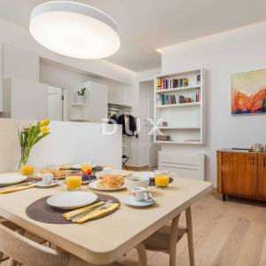 OPATIJA- novouređen stan u villi 80m2, DB+3S, 2. kat s prekrasnim pogledom na more + parking 