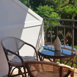 OPATIJA, OPRIĆ - Pogled na more i vrt za uživanje, 2SDB 74m2