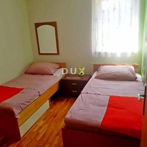 OPATIJA, OPRIĆ - Pogled na more i vrt za uživanje, 2SDB 74m2