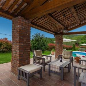 OPATIJA, POLJANE  - dvije kuće, 223m2 i okućnica s bazenom