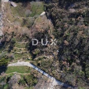 OPATIJA, POLJANE - Prodaja građevinskog zemljišta s građevinskom dozvolom i pogledom