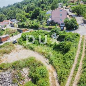 OPATIJA, RUKAVAC - građevinsko zemljište s legaliziranom kućom, pogled na more, mirna lokacija