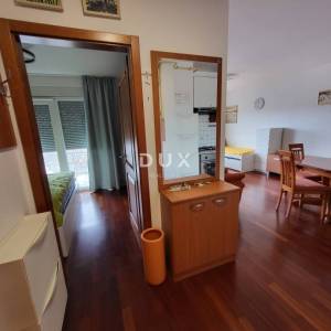 OPATIJA - stan 46m2  s prekrasnim pogledom na more, 1.kat. DB+1S, lift za najam