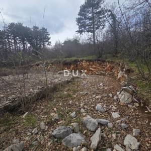 OPATIJA, VEPRINAC- građevinsko zemljište 730m2 s pogledom na more za obiteljsku kuću/ villu za iznajmljivanje s bazenom za izna...