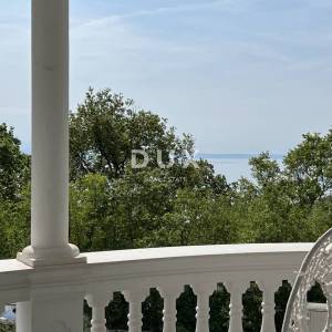OPATIJA, VEPRINAC - vila s bazenom i panoramskim pogledom na more