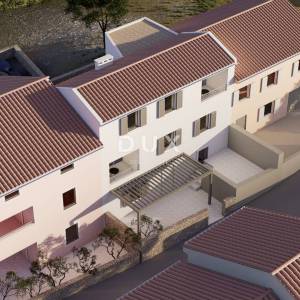 OTOK CRES, MARTINŠĆICA - Moderan stan 150m od mora