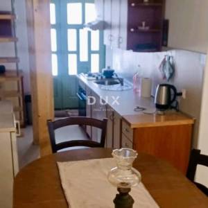 OTOK IŽ, VELI IŽ – Autentična renovirana kamena kuća u staroj jezgri, 70m od mora