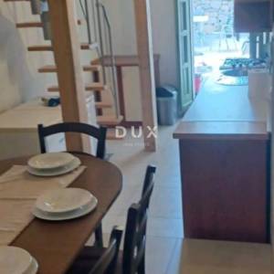 OTOK IŽ, VELI IŽ – Autentična renovirana kamena kuća u staroj jezgri, 70m od mora
