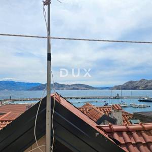 OTOK KRK, BAŠKA - Kuća u centru 40m od rive s terasom s pogledom na more!