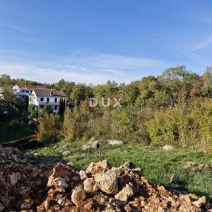 OTOK KRK, DOBRINJ, HLAPA - prostrano građevinsko zemljište 1413 m2