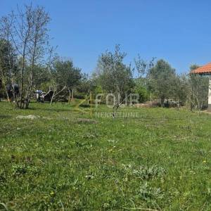 Otok Krk, Dobrinj, poljoprivredno zemljište 2230m2
