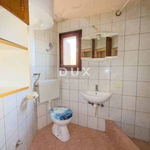 OTOK KRK, DRAGA BAŠĆANSKA - Kuća s puno potencijala