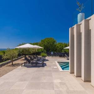 OTOK KRK, GARICA - Vila na osami s bazenom