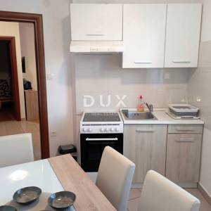 OTOK KRK, GRAD KRK - Apartman u prizemlju s pogledom na more