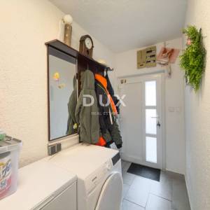 OTOK KRK, GRAD KRK - Šarmantan stan blizu svih sadržaja