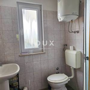 OTOK KRK, KRK (okolica) - Apartman na 2. katu, 60 m2, 248 m2 okućnice